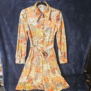 Vintage Wild FlowerButton-Up Dress